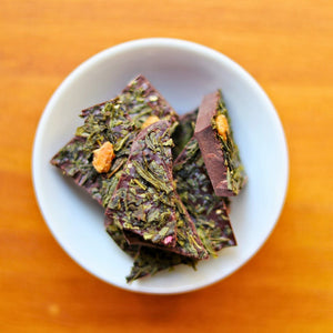 pépites et sentiment chocolat noir pétales de fleur kodama